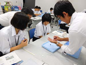 鳥取東高校１年生自然科学実験セミナー