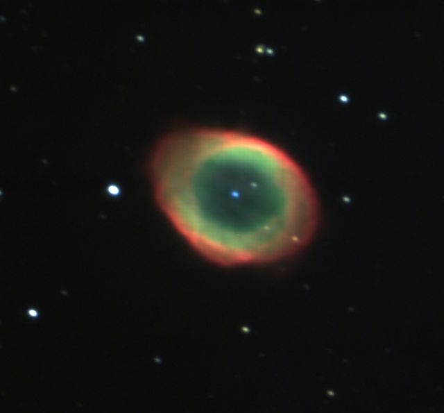 M57 (こと座 リング星雲;　惑星状星雲)　