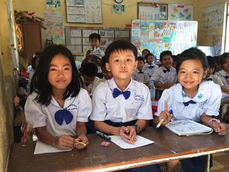 カンボジアでの教育支援